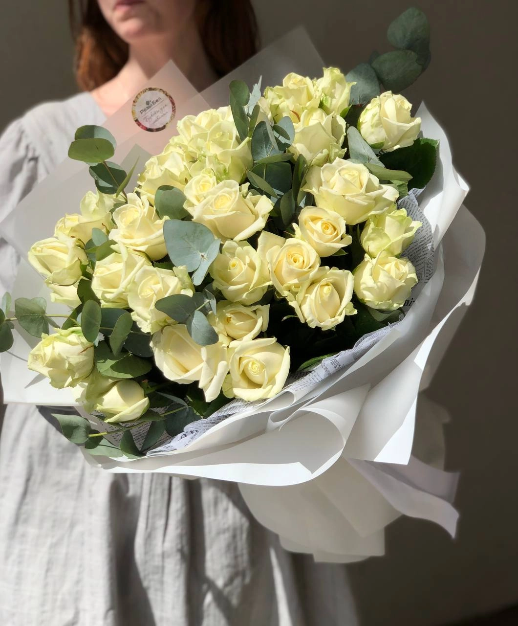 Картинка Букет из 31 роз "Айсберг " 40 см