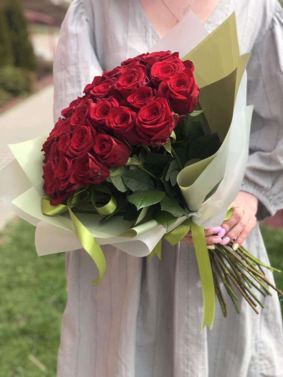 Картинка Букет из 25 роз "Престиж" 50 см