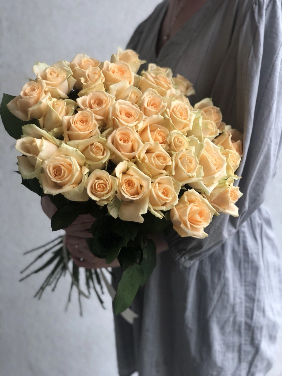 Картинка Букет из 35 роз "Гималаи" 60 см