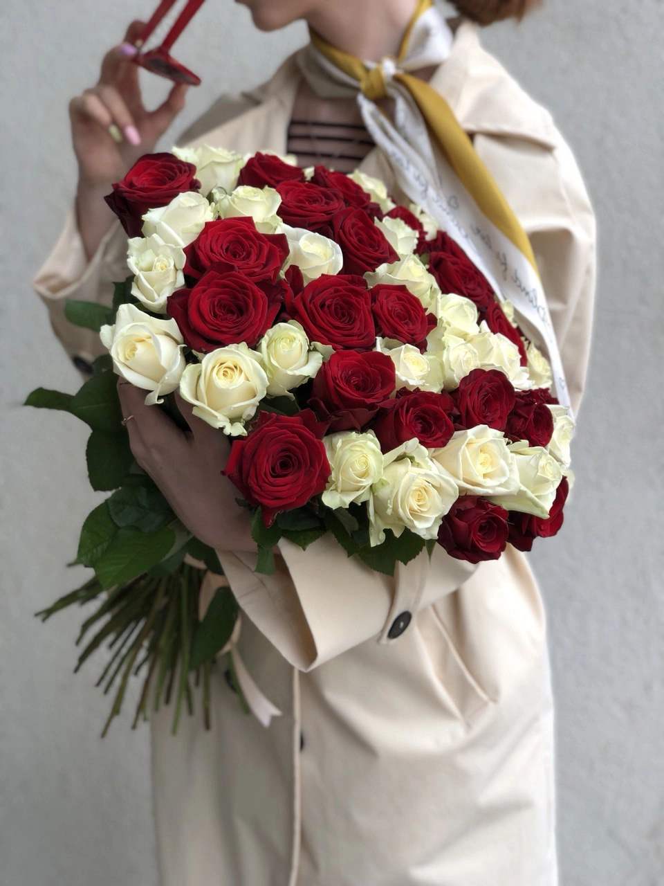 Картинка Букет из 51 розы "Дуо"  50 см