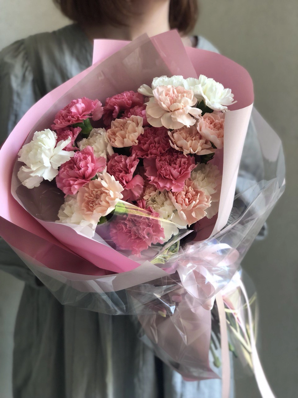 Картинка Букет из 25 гвоздик "Танец"