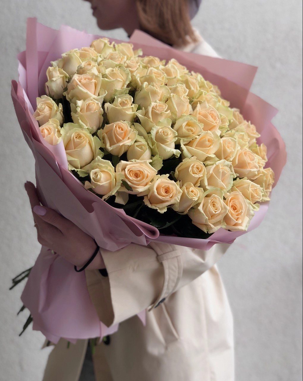 Картинка Букет из 51 розы Пич Аваланж 40 см