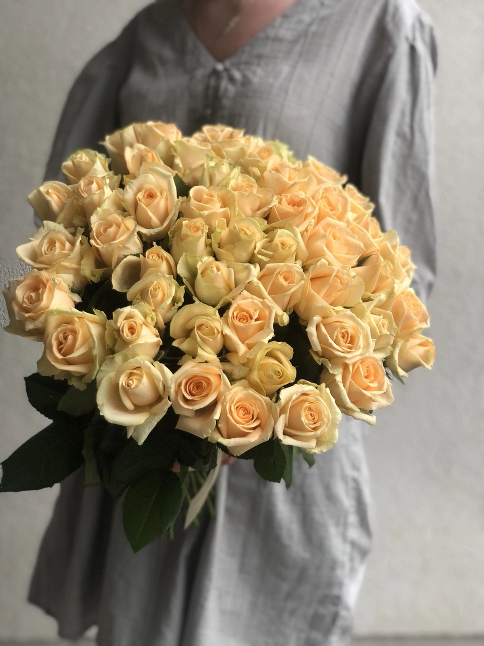 Картинка Букет из 51 розы "Крем" 40 см