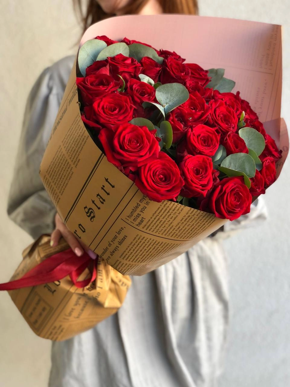 Картинка Букет из 27 роз "Леди ин Рэд" 40 см