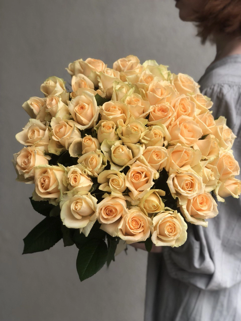 Картинка Букет из 51 розы сорта Пич Аваланш 40 см