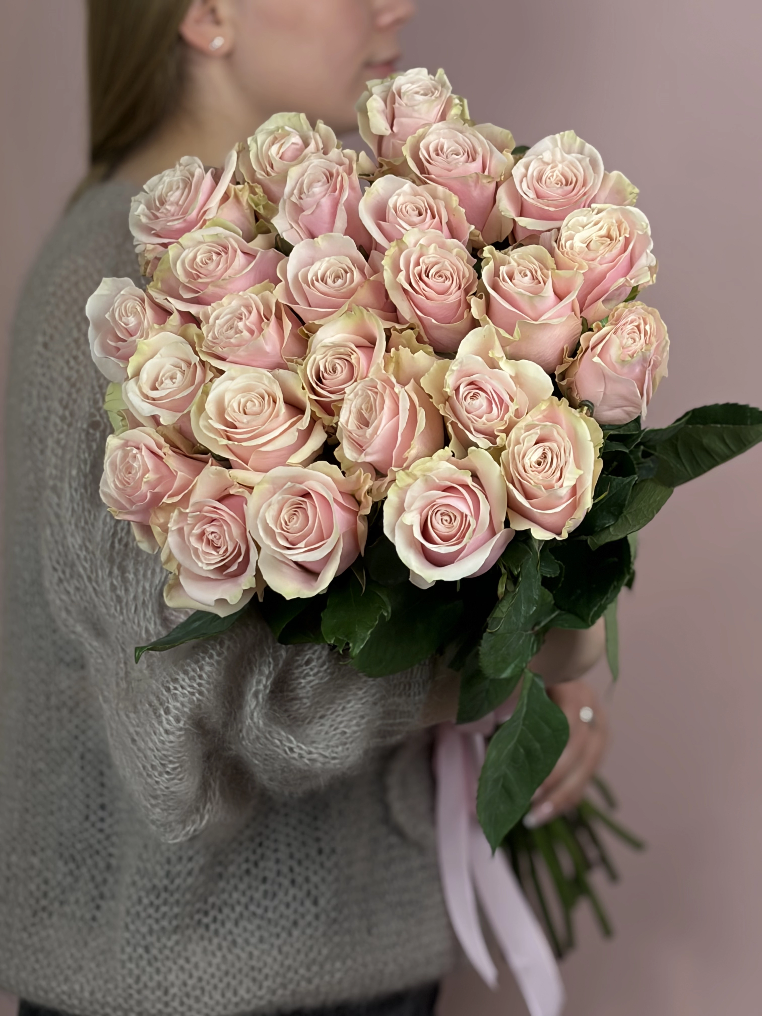 Картинка Букет из 25 роз Пинк Мондиаль 60см