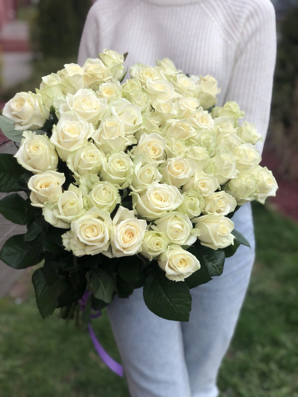 Картинка Букет из 51 розы Аваланж "Аркадия" 60 см