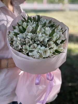 Картинка Букет из 21 альстромерии "Флер"