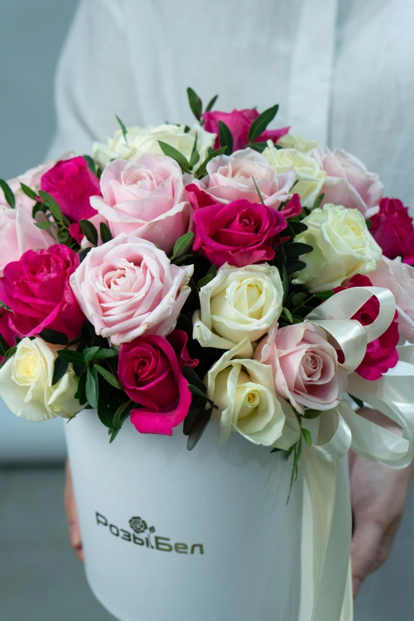 Картинка Коробка из 27 роз "Анна"