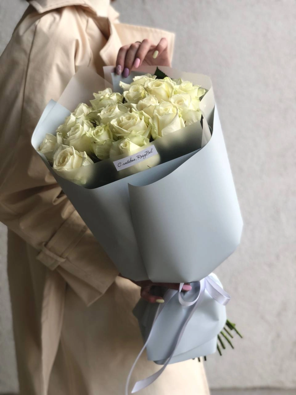 Картинка Букет из 17 роз "Аморе" 50 см