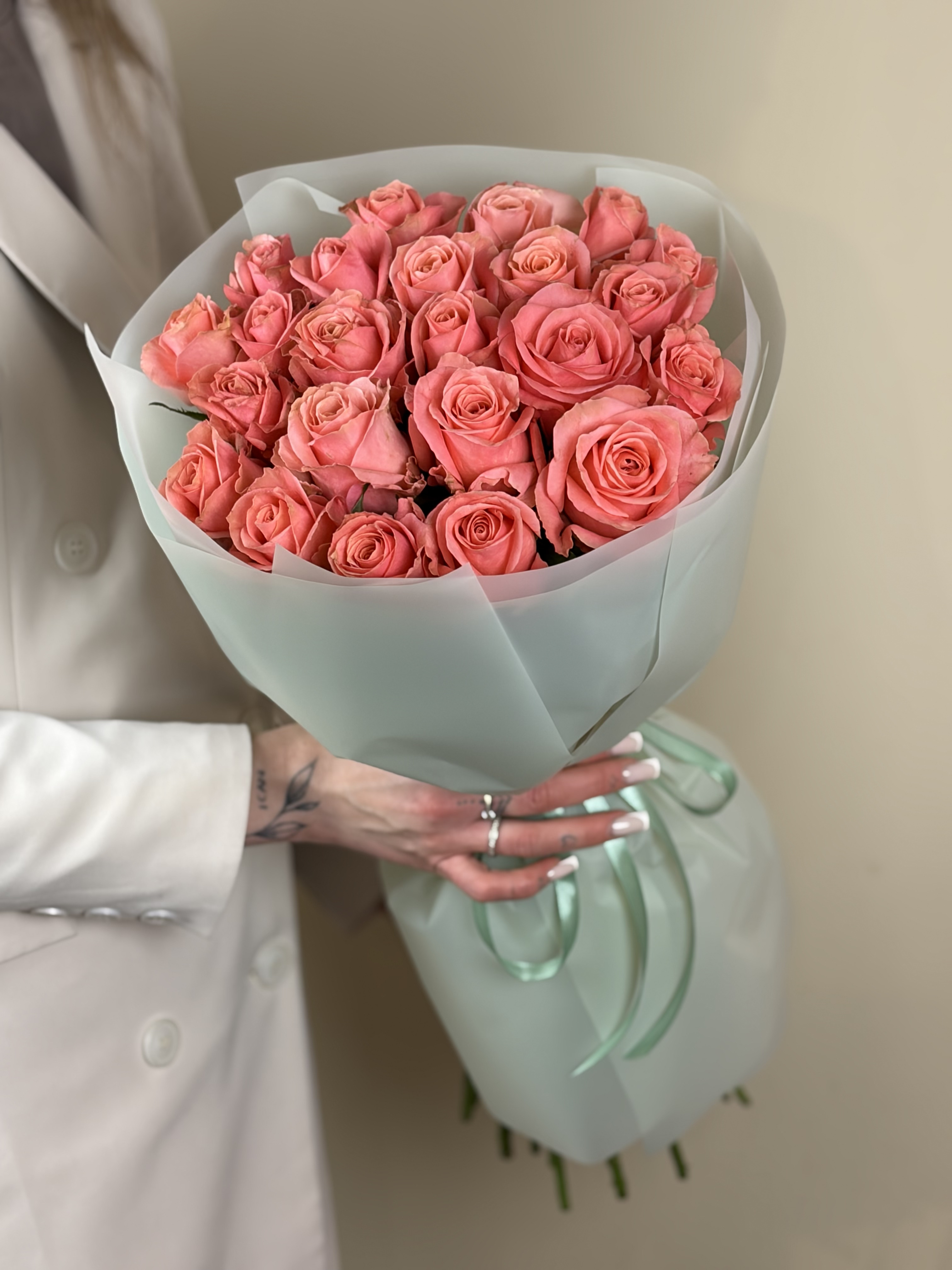 Картинка Букет из 23 роз "Феруза" 40см